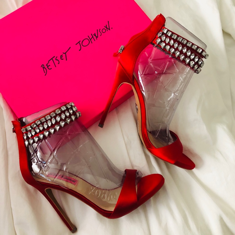 Betsy Johnson Maribell Red Satin heels